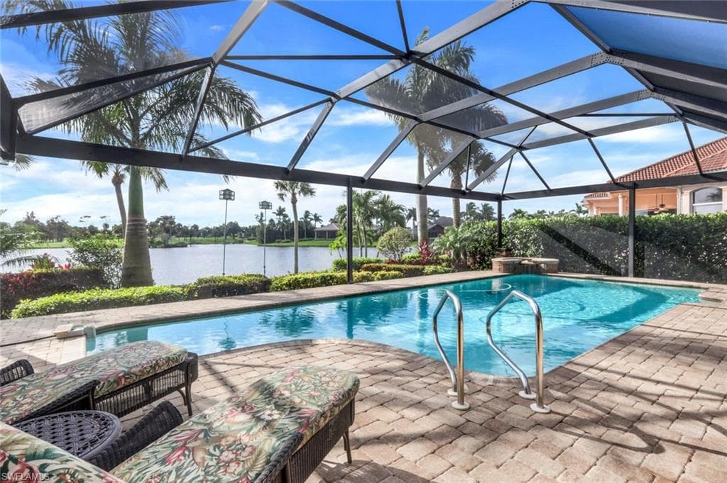 16127 Forest Oaks DR FORT MYERS, FL 33908