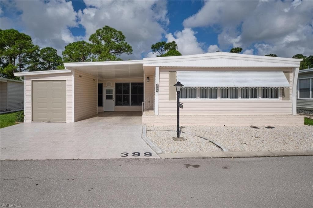 399 Snead DR NORTH FORT MYERS, FL 33903