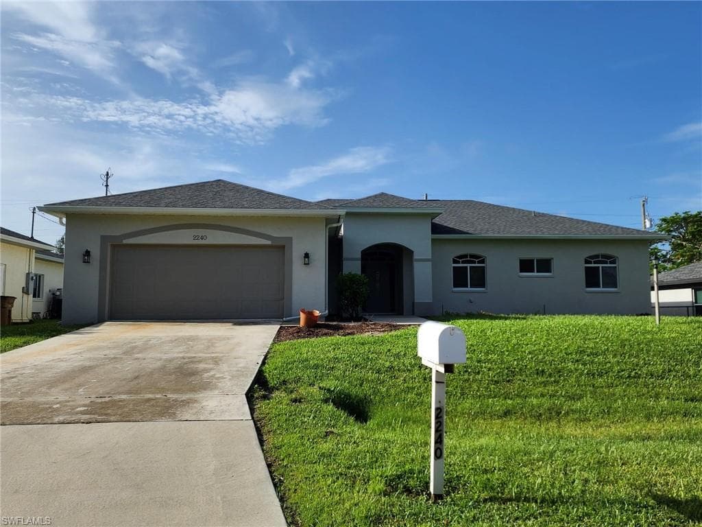 2240 SW 3rd TER CAPE CORAL, FL 33991
