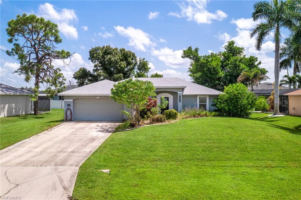 3825 SW 14th PL CAPE CORAL, FL 33914