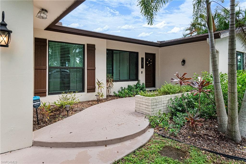 1251 Cleburne DR FORT MYERS, FL 33919