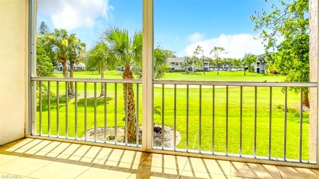 160 Turtle Lake CT 204 NAPLES, FL 34105