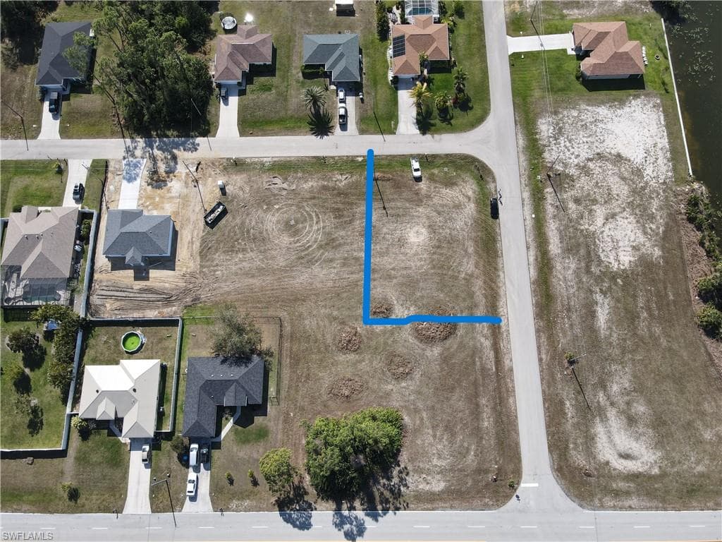 3721 NE 11th PL CAPE CORAL, FL 33909