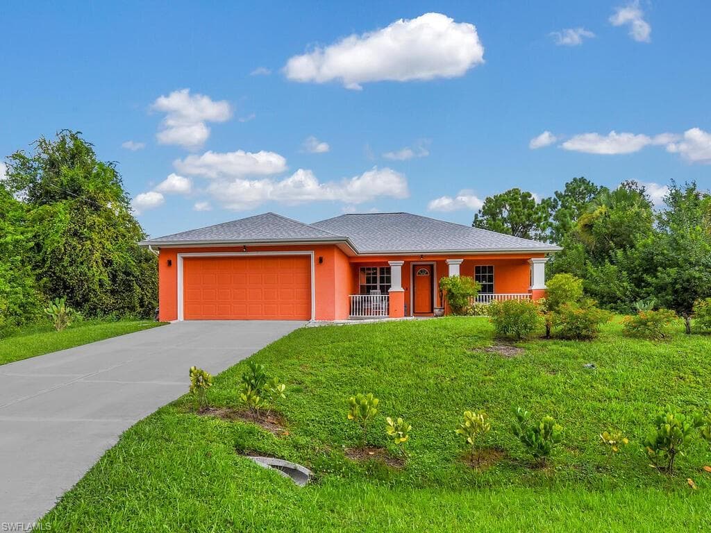 2522 41st ST W LEHIGH ACRES, FL 33971