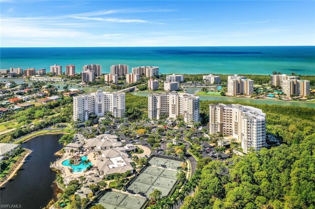 325 Dunes BLVD 307 NAPLES, FL 34110