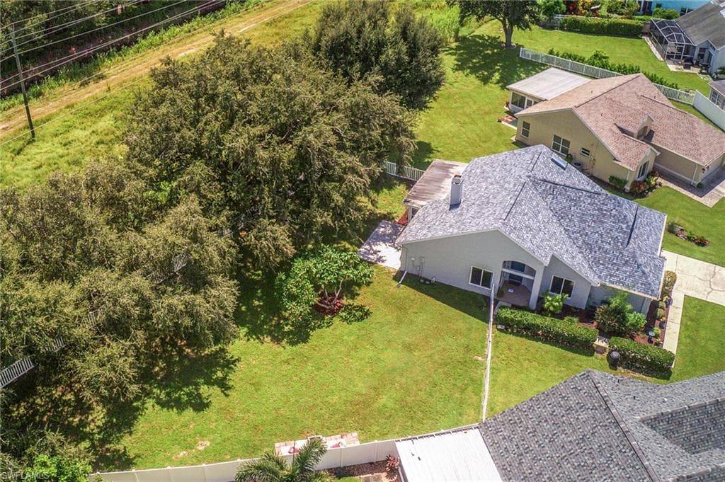 9041 Lightning Bug CT FORT MYERS, FL 33919