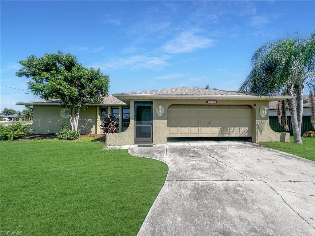 3705 SW 7th PL CAPE CORAL, FL 33914