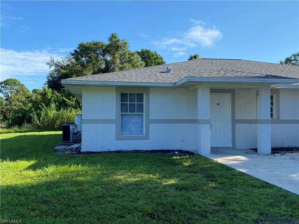 803 Meadow RD 803 LEHIGH ACRES, FL 33973