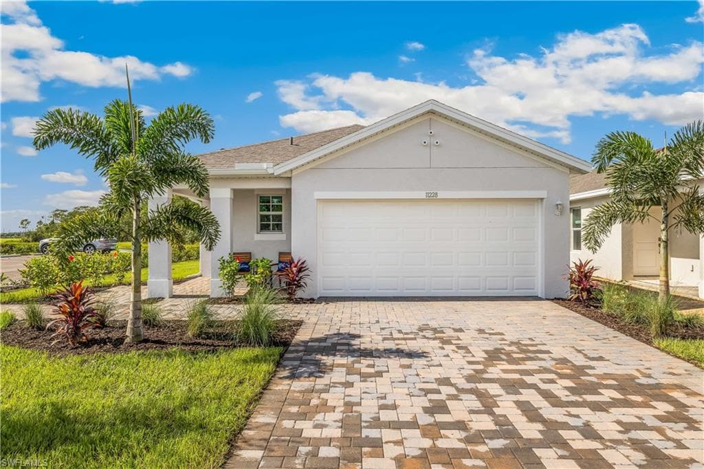 11162 SUNSET PRESERVE DR LEHIGH ACRES, FL 33971