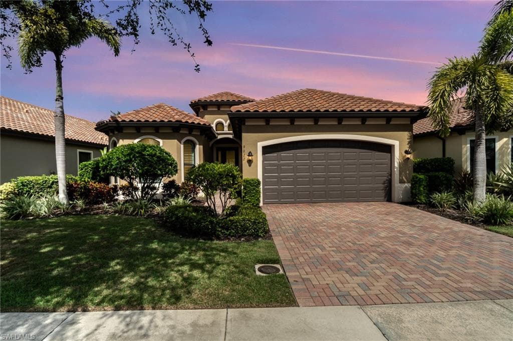 9022 Isla Bella CIR BONITA SPRINGS, FL 34135