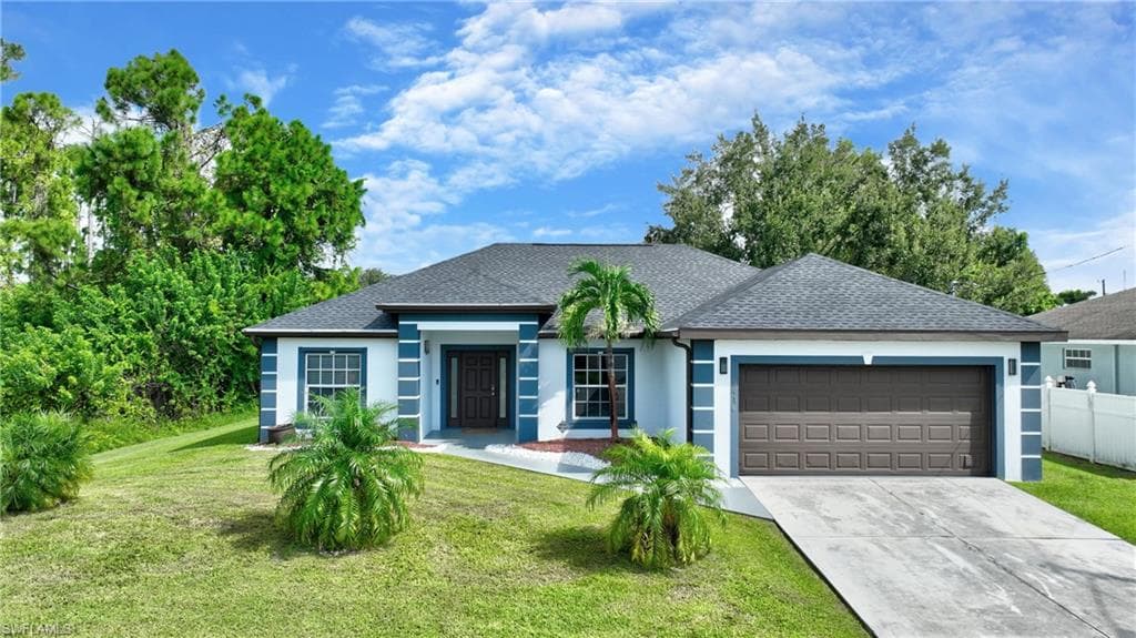 3410 3rd ST SW LEHIGH ACRES, FL 33976