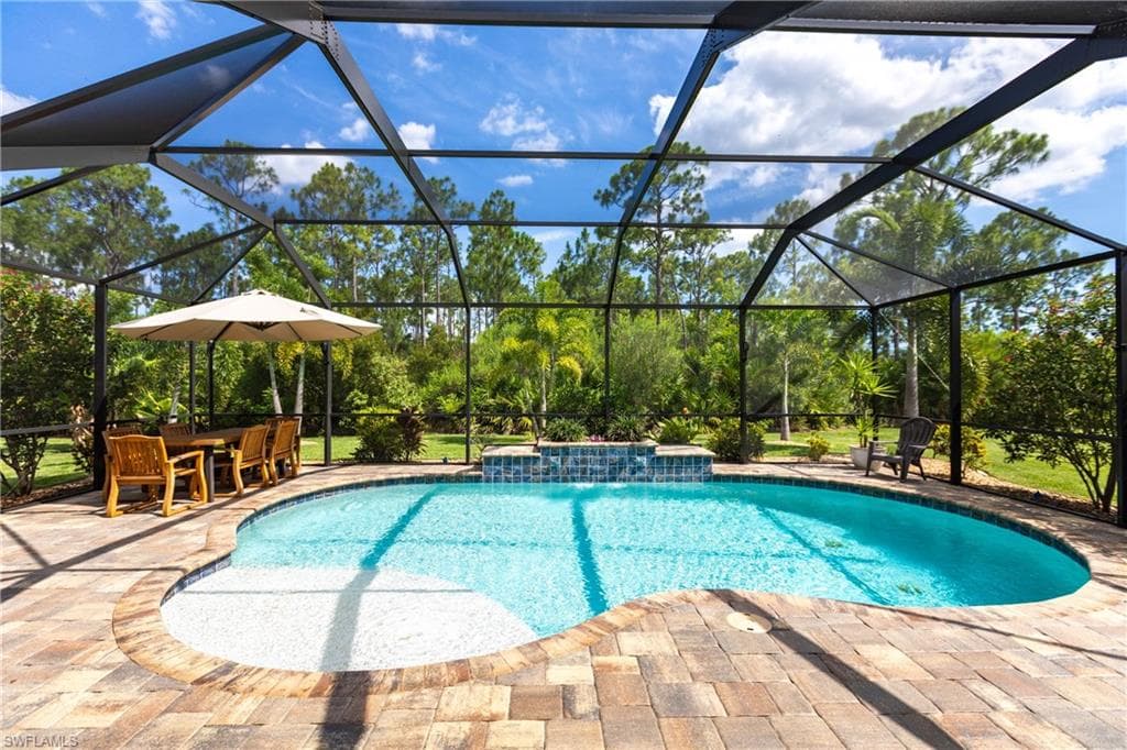 2556 Laurentina LN CAPE CORAL, FL 33909