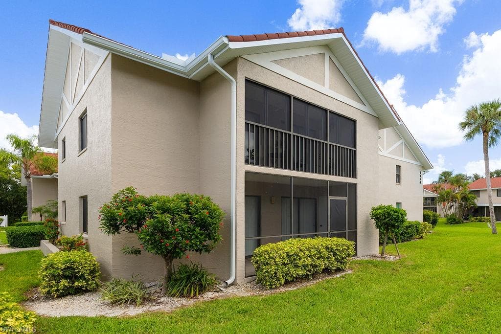 9640 Windsor Gardens LN 106 FORT MYERS, FL 33919