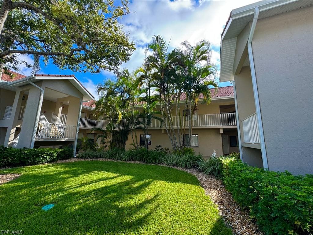 9652 Windsor Gardens LN 206 FORT MYERS, FL 33919