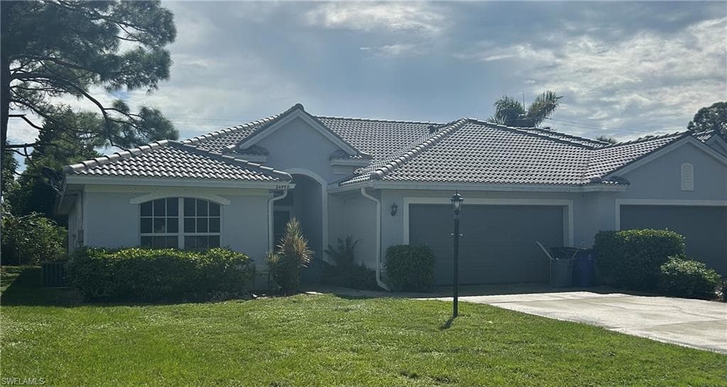 26992 Spanish Gardens DR BONITA SPRINGS, FL 34135