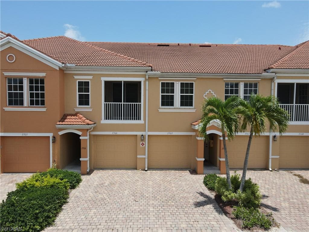 1788 Concordia Lake CIR 2707 CAPE CORAL, FL 33909
