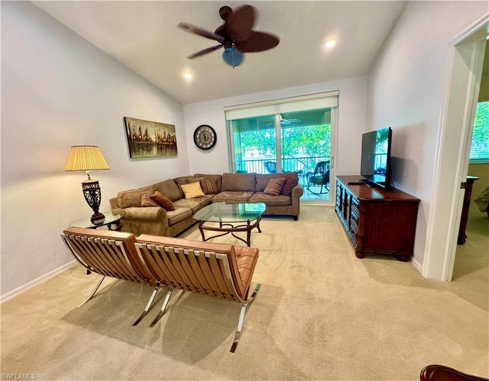 6870 Huntington Lakes CIR 204 NAPLES, FL 34119