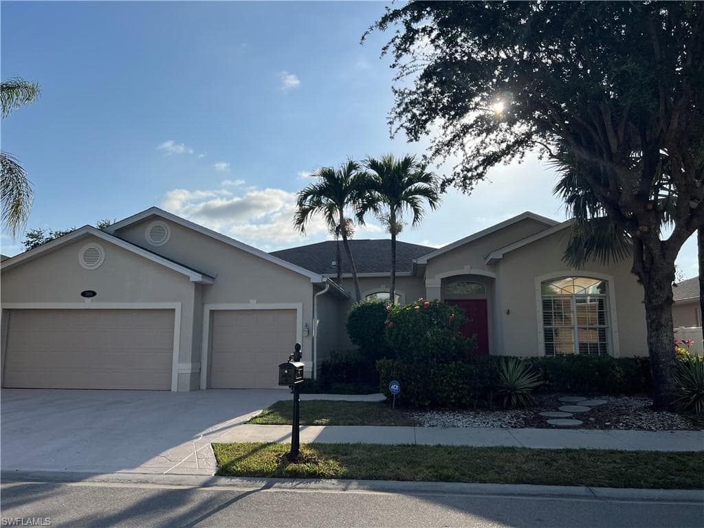 366 Burnt Pine DR NAPLES, FL 34119