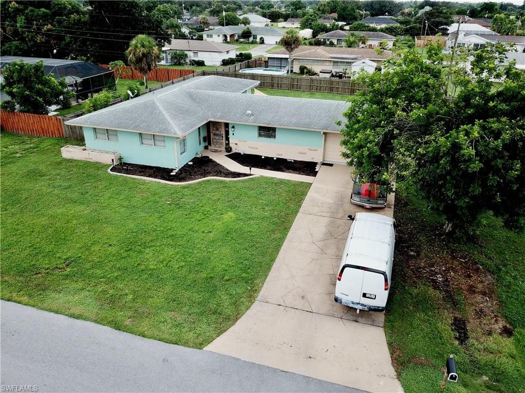 312 Dania ST LEHIGH ACRES, FL 33936