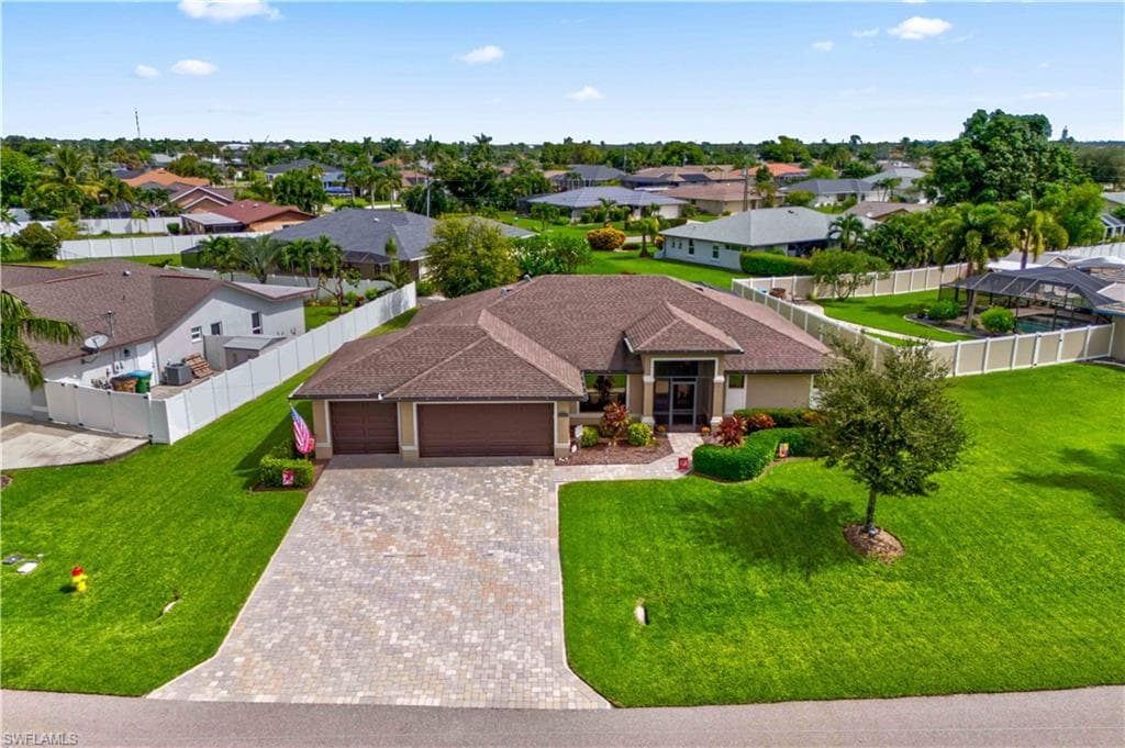 1003 SE 16th TER CAPE CORAL, FL 33990