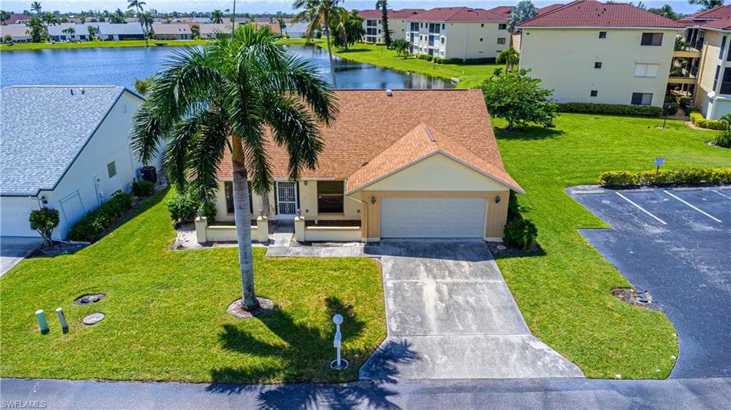 11350 Caravel CIR FORT MYERS, FL 33908