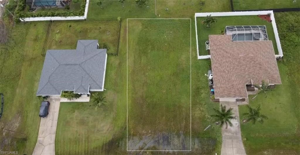 1112 15th TER CAPE CORAL, FL 33993