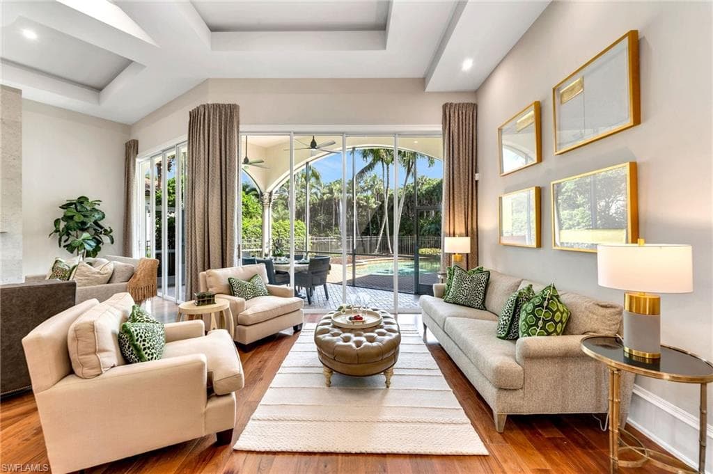 2822 Capistrano WAY NAPLES, FL 34105