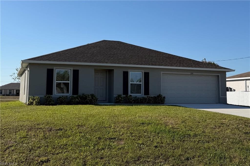 1034 NE 40th TER CAPE CORAL, FL 33909