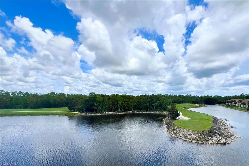 8555 Naples Heritage DR 244 NAPLES, FL 34112