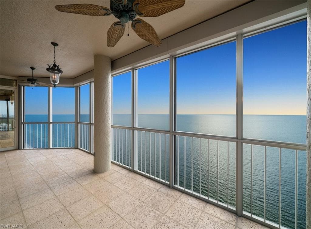 4951 Gulf Shore BLVD N PH-502 NAPLES, FL 34103
