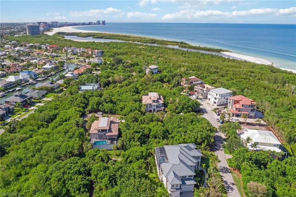114 Wild Cherry LN MARCO ISLAND, FL 34145