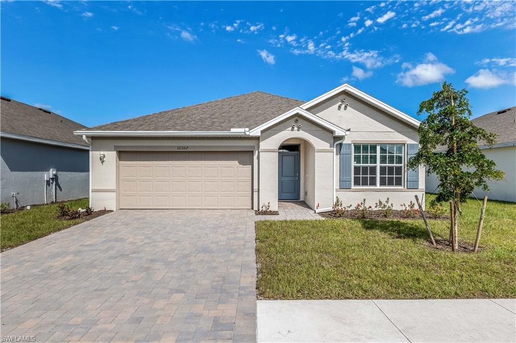 10307 MEANDERING RIVER WAY FORT MYERS, FL 33905