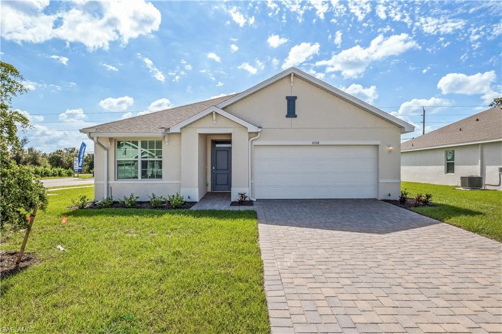 10314 MEANDERING RIVER WAY FORT MYERS, FL 33905