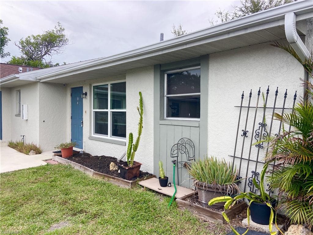 1103 SE 46th LN E CAPE CORAL, FL 33904