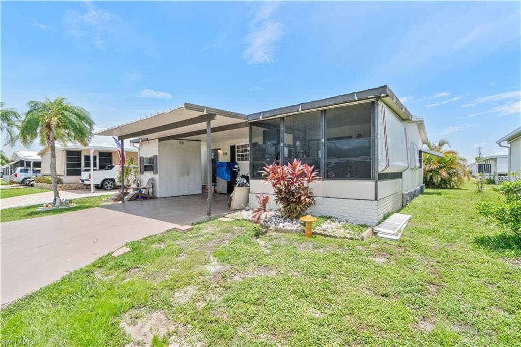 14714 Pioneer PL NORTH FORT MYERS, FL 33917