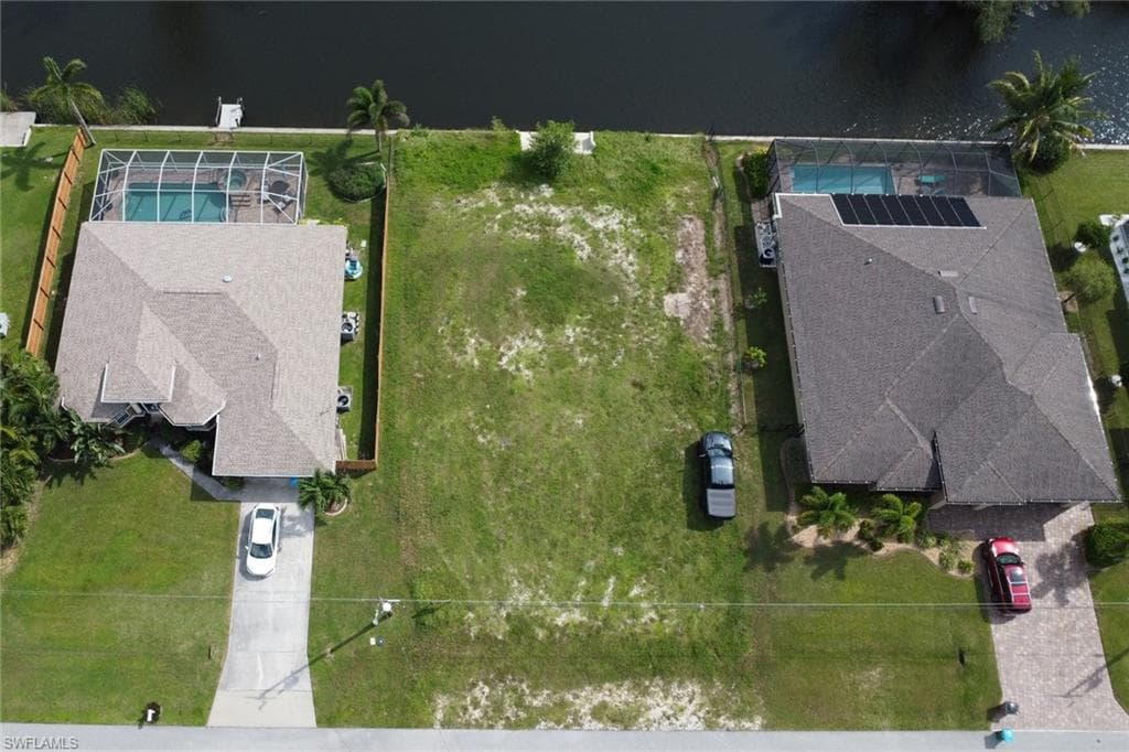 2302 SW 22nd TER CAPE CORAL, FL 33991