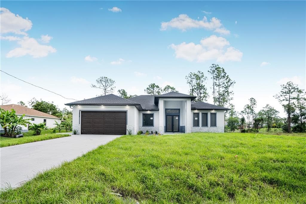 3808 18th ST W LEHIGH ACRES, FL 33971