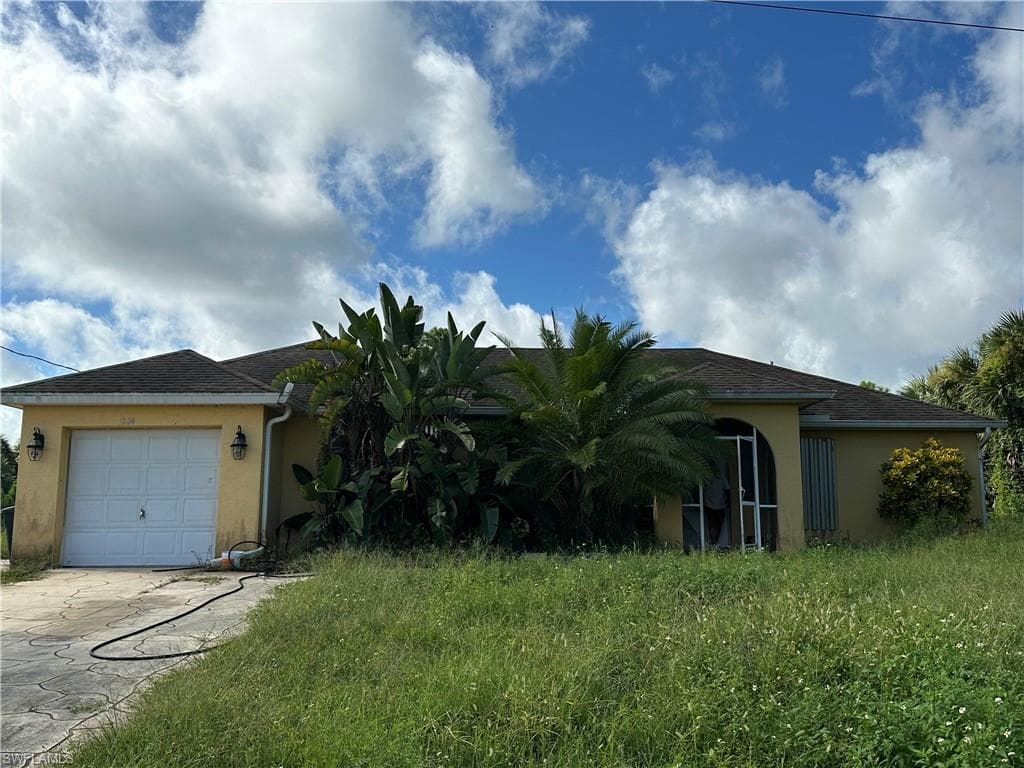 1224 Amherst ST E LEHIGH ACRES, FL 33974