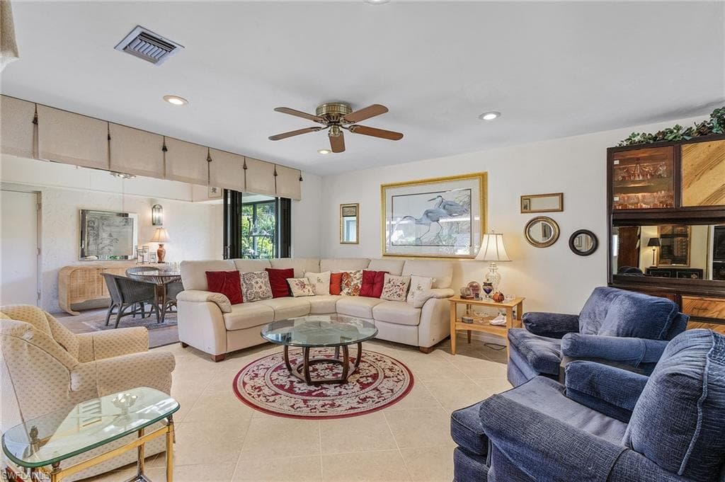 4696 S Landings DR FORT MYERS, FL 33919