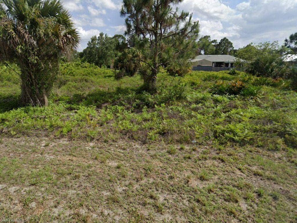 744 Long Distance LN LEHIGH ACRES, FL 33974