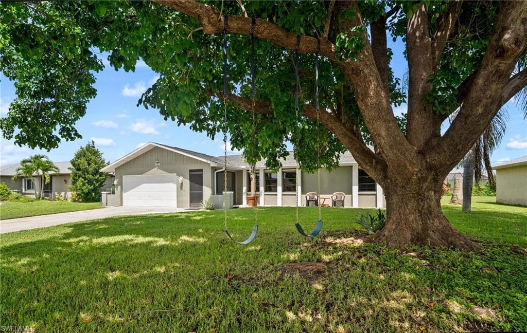 1217 33rd TER CAPE CORAL, FL 33904