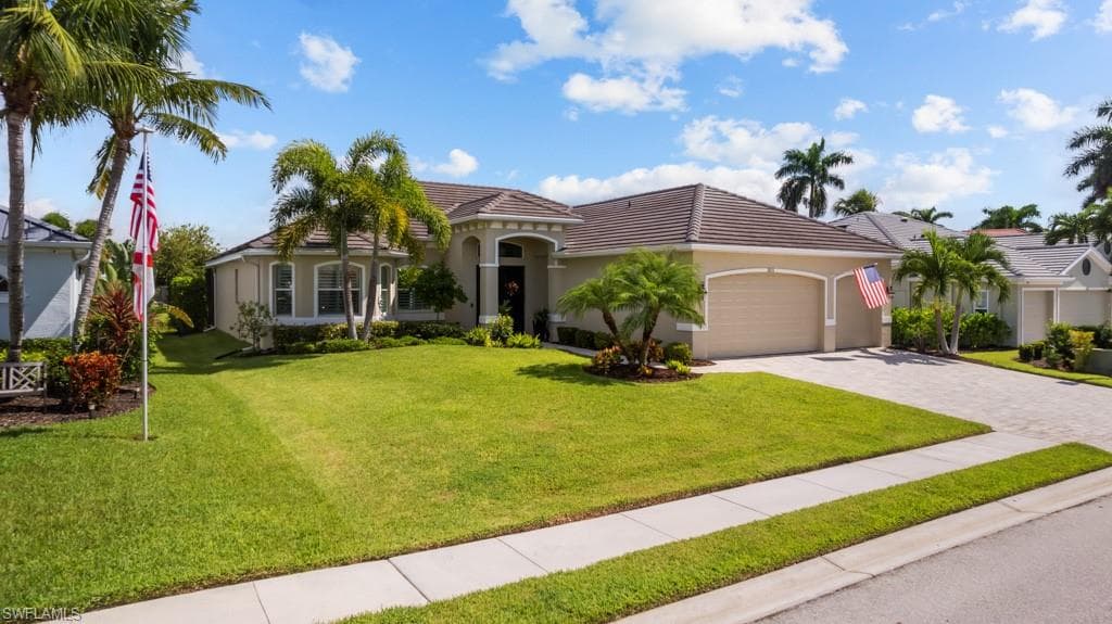 2615 Fairmont Cove CT CAPE CORAL, FL 33991