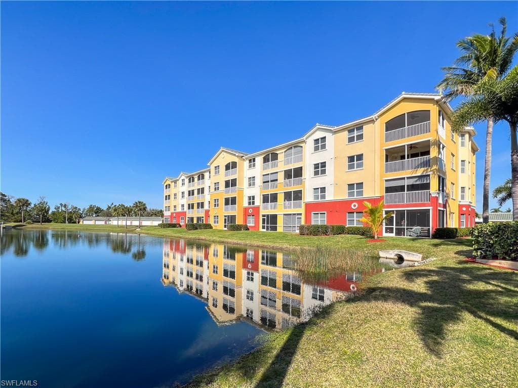 11041 Gulf Reflections DR 204 FORT MYERS, FL 33908