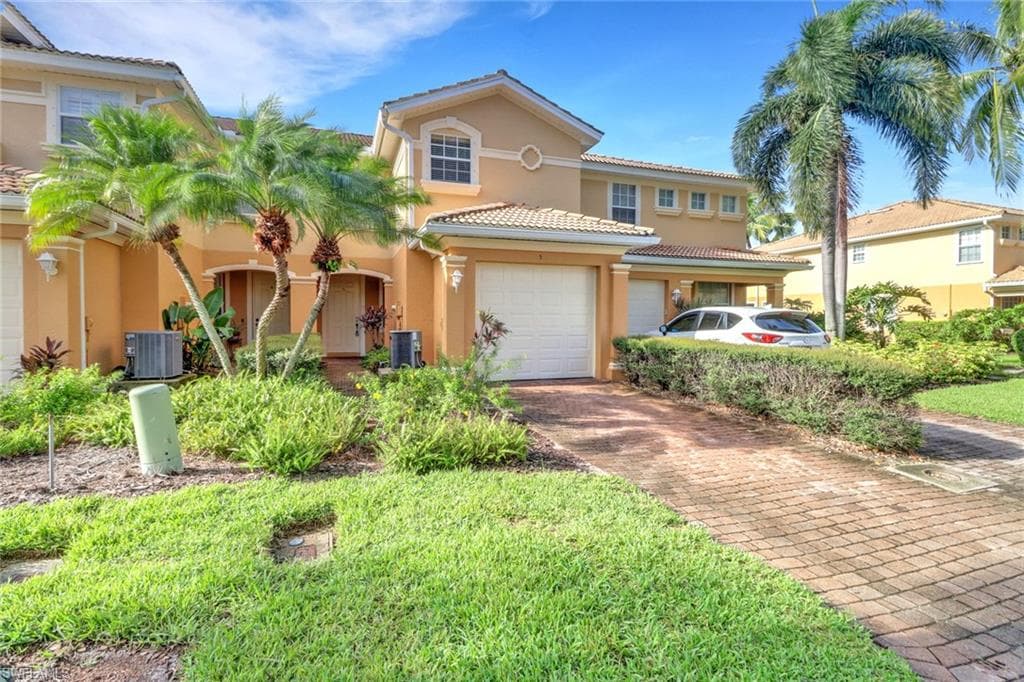 9720 Heatherstone River CT 5 ESTERO, FL 33928