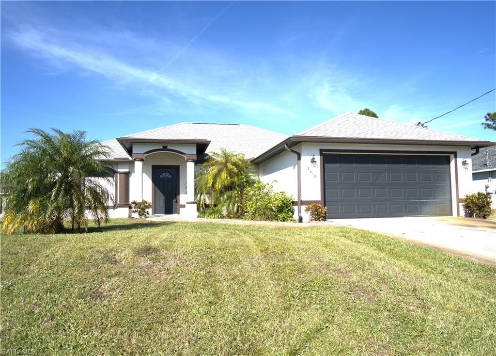 2610 23rd St SW LEHIGH ACRES, FL 33976