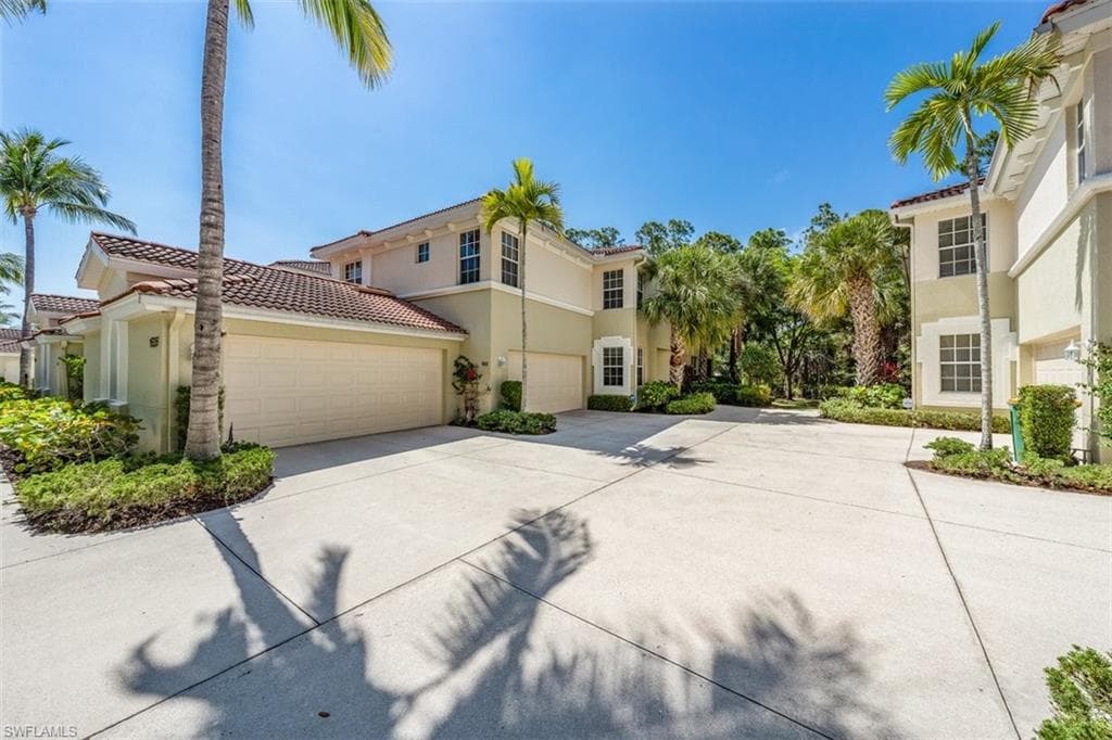 1626 Tarpon Bay DR S 102 NAPLES, FL 34119