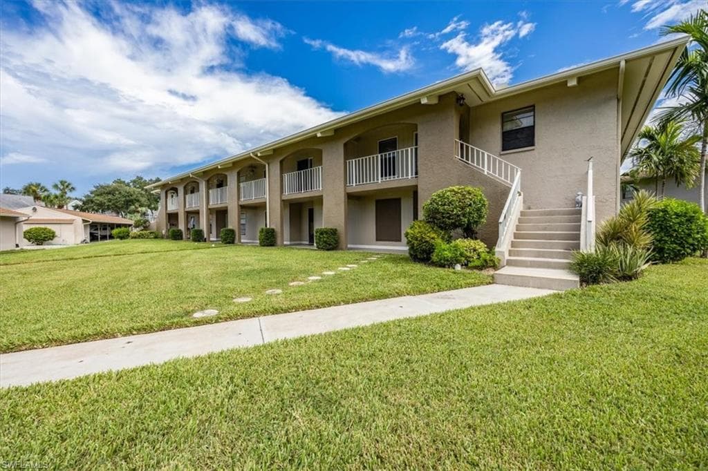 141 Cypress WAY E #E NAPLES, FL 34110