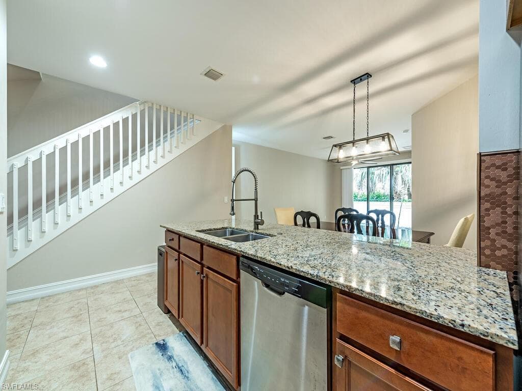 7777 Bristol CIR NAPLES, FL 34120