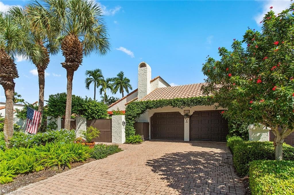 505 Tierra Mar LN W 48 NAPLES, FL 34108