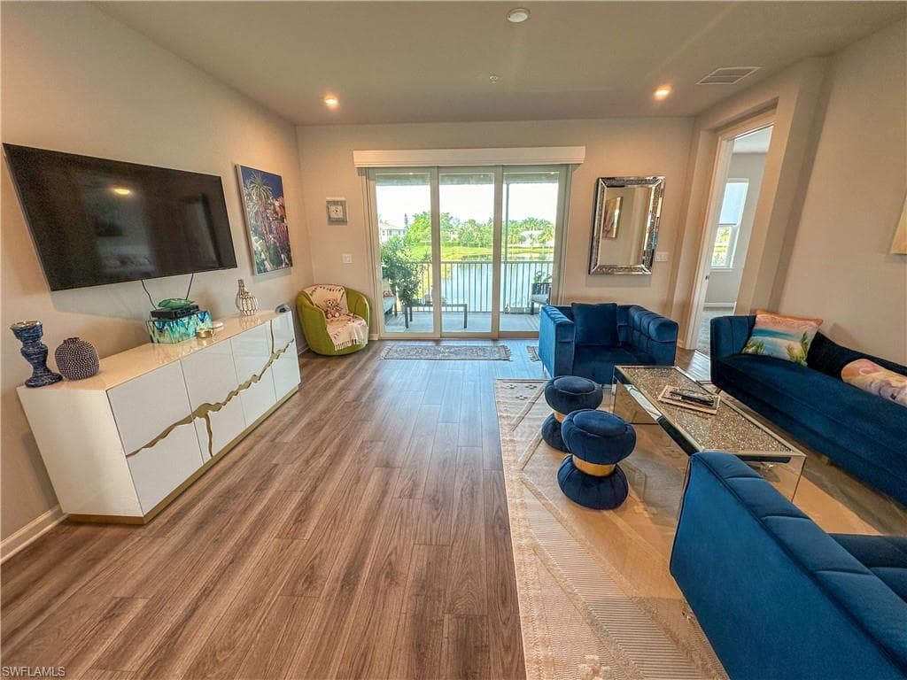 4602 Arboretum Circle 202 NAPLES, FL 34112